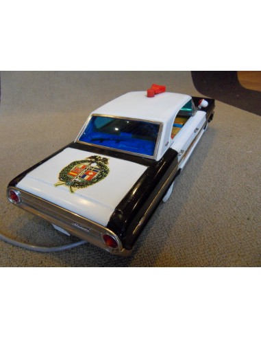Ford Galaxie, patrulla de la INTERPOL...