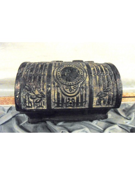 Caja joyero en calamina.